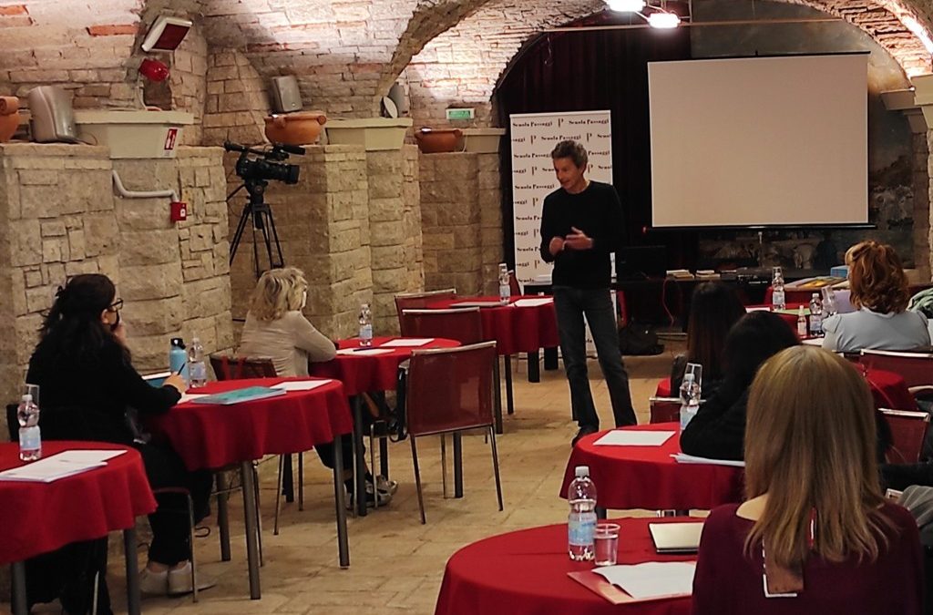 Scuola Passaggi: terminato il primo weekend di lezioni alla scoperta degli strumenti della scrittura